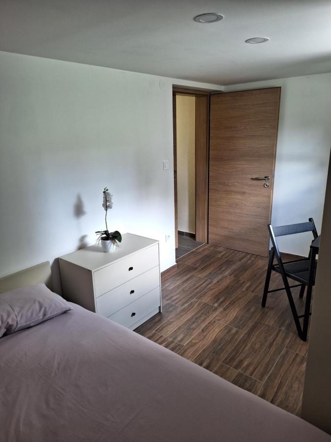 Guesthouse Flower Ljubljana Luaran gambar
