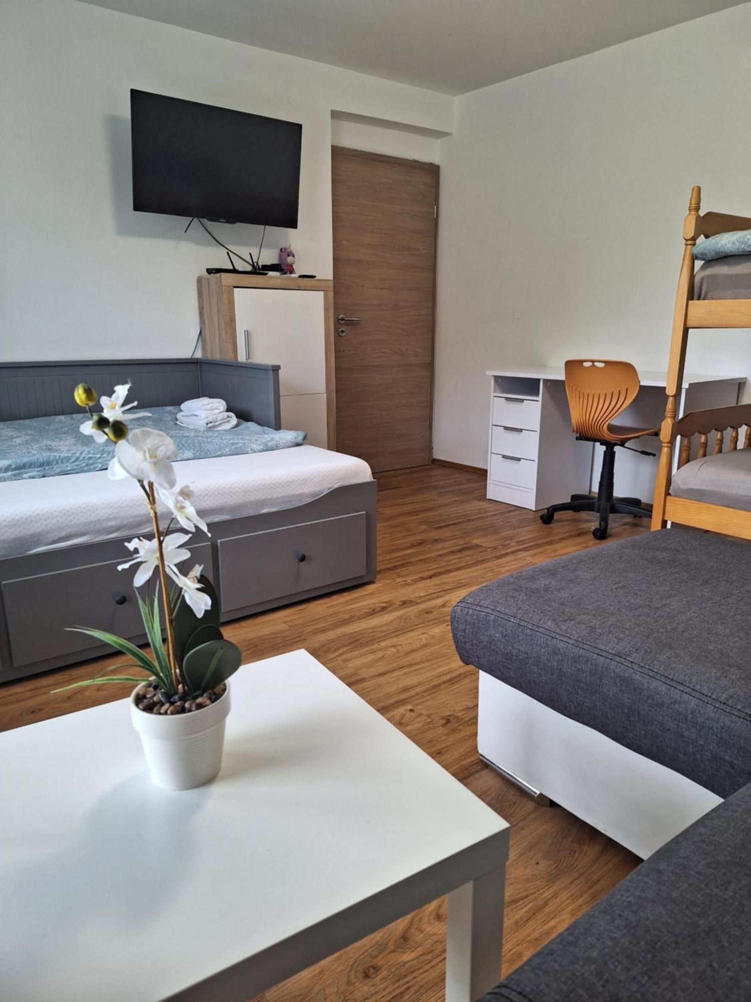 Guesthouse Flower Ljubljana Luaran gambar